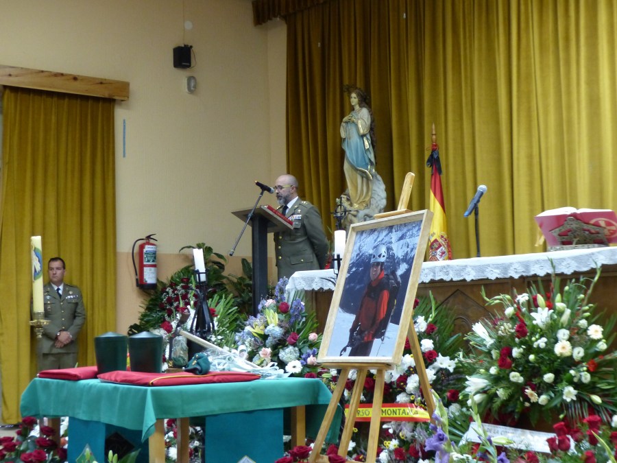 Misa funeral Cte Yarto